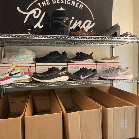 Hi, I Buy & Sell Pre-Loved Designer Clothing & Shoes - Men’s & Women’s - Picture 6 of 17